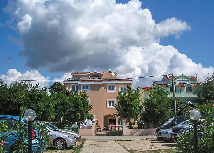 Apartament 1 Bedroom Gorgeous In Turanj