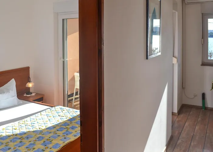 1 Bedroom Gorgeous In Apartament *