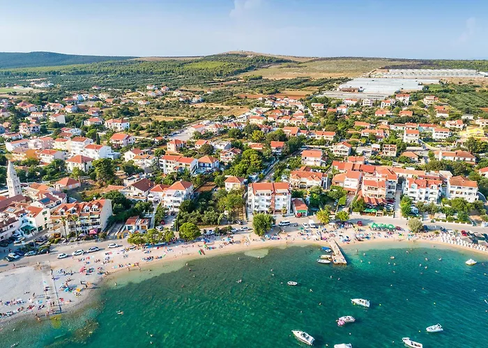 1 Bedroom Gorgeous In * Turanj