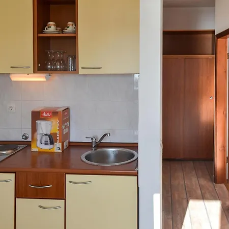 Apartman Amazing In With Wifi Turanj